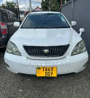 Toyota Harrier 2005 White