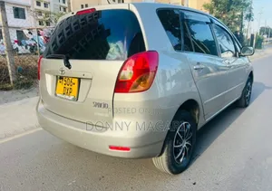 Toyota Corolla Spacio 2006 Gold