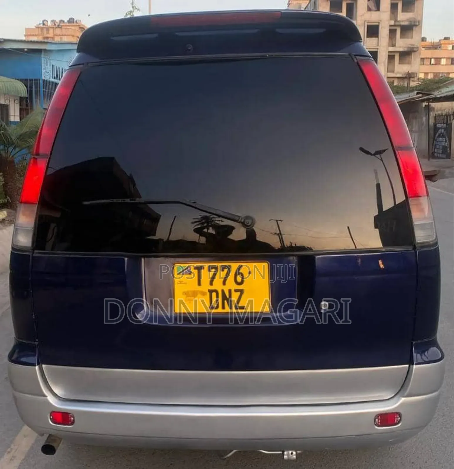 Toyota Noah 2001 Blue