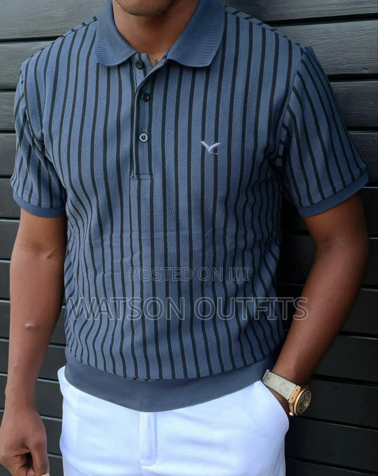 Formsix or T-Shirts Official That Haven't Round Collars