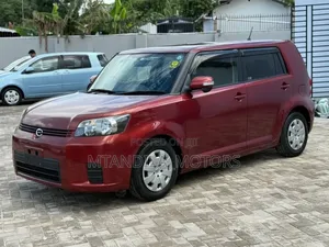 Toyota Corolla Rumion Hatchback 1.8 AWD 2009 Red