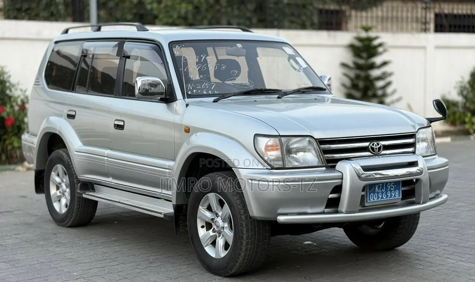 Toyota Land Cruiser Prado 2000 Silver