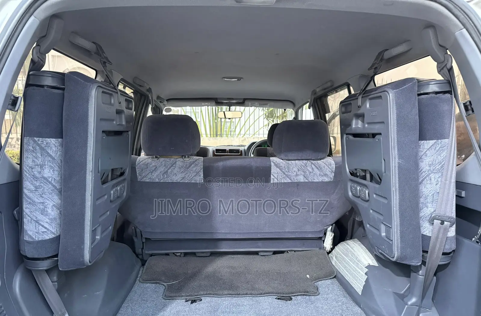 Toyota Land Cruiser Prado 2000 Silver