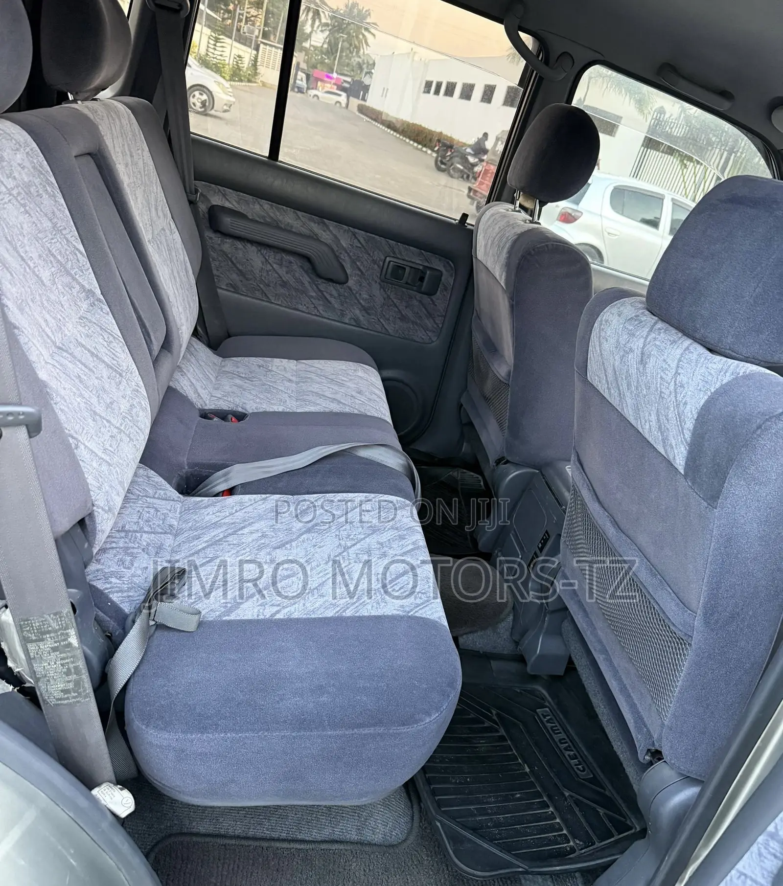 Toyota Land Cruiser Prado 2000 Silver