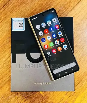 New Samsung Galaxy Z Fold4 256 GB White