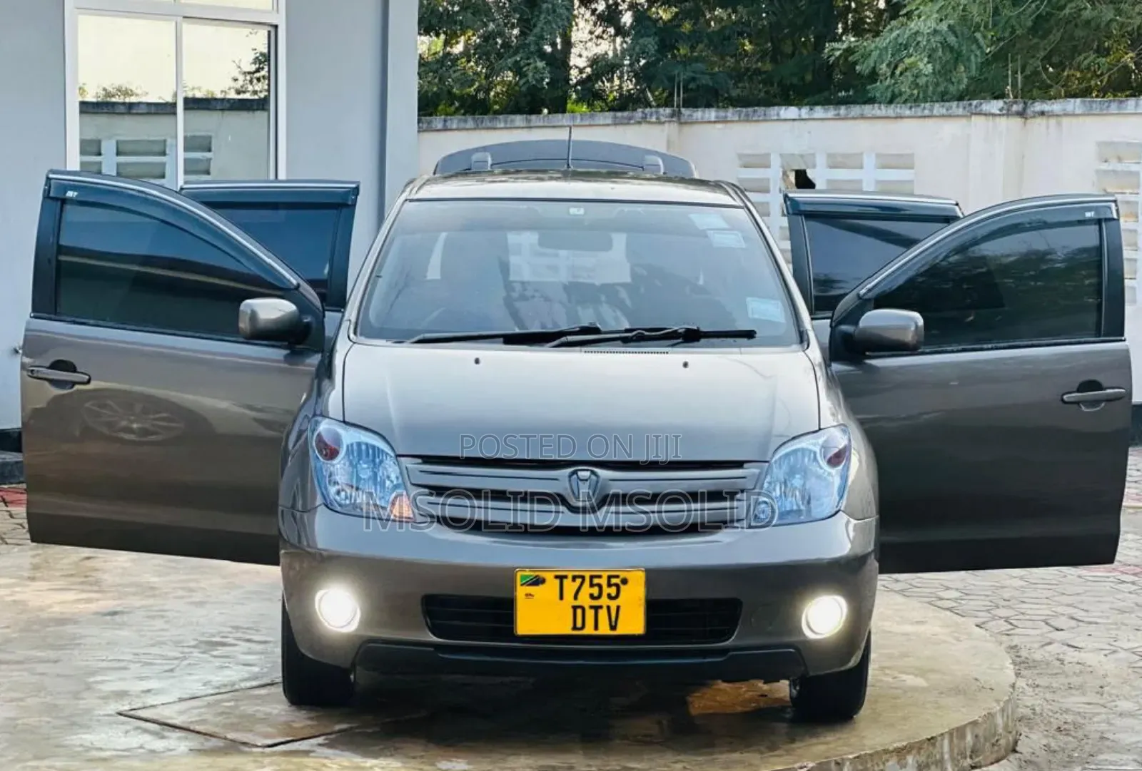Toyota IST 2004 Gray