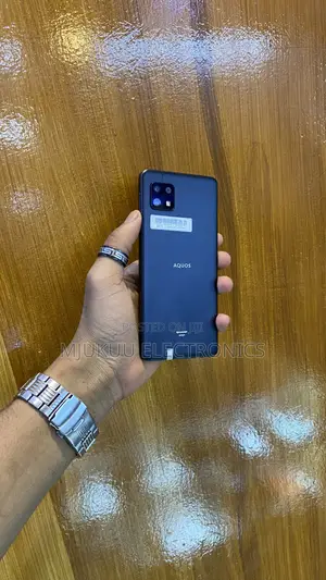 Sharp Aquos zero6 128 GB Blue