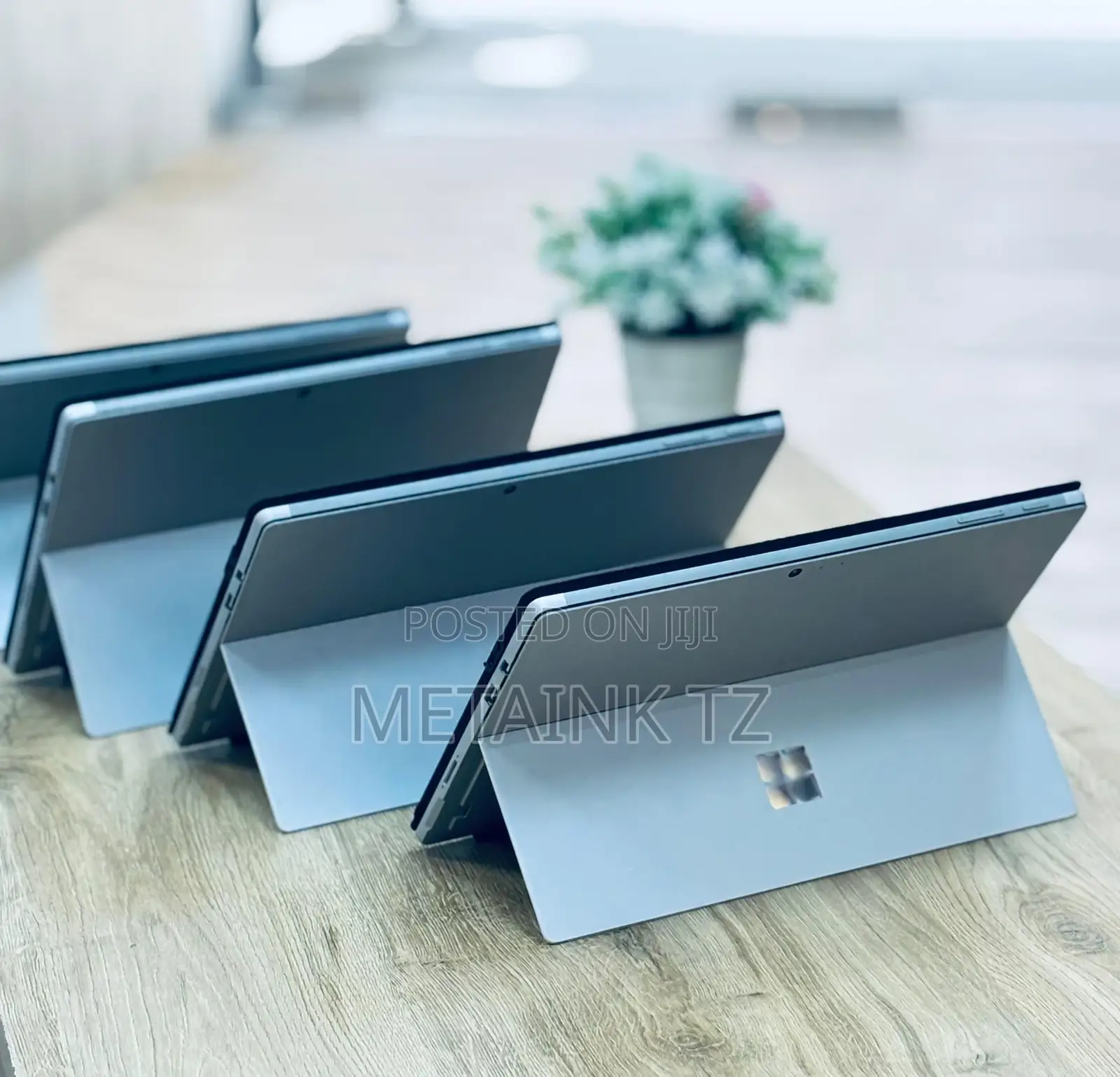 New Laptop Microsoft Surface Pro 5 8GB Intel Core I5 SSD 256GB