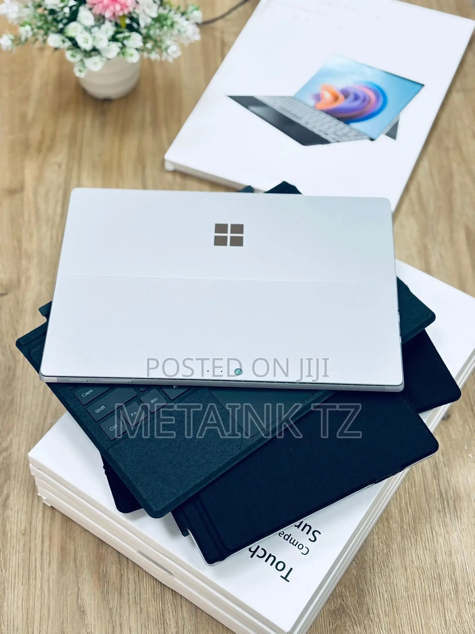 New Laptop Microsoft Surface Pro 5 8GB Intel Core I5 SSD 256GB