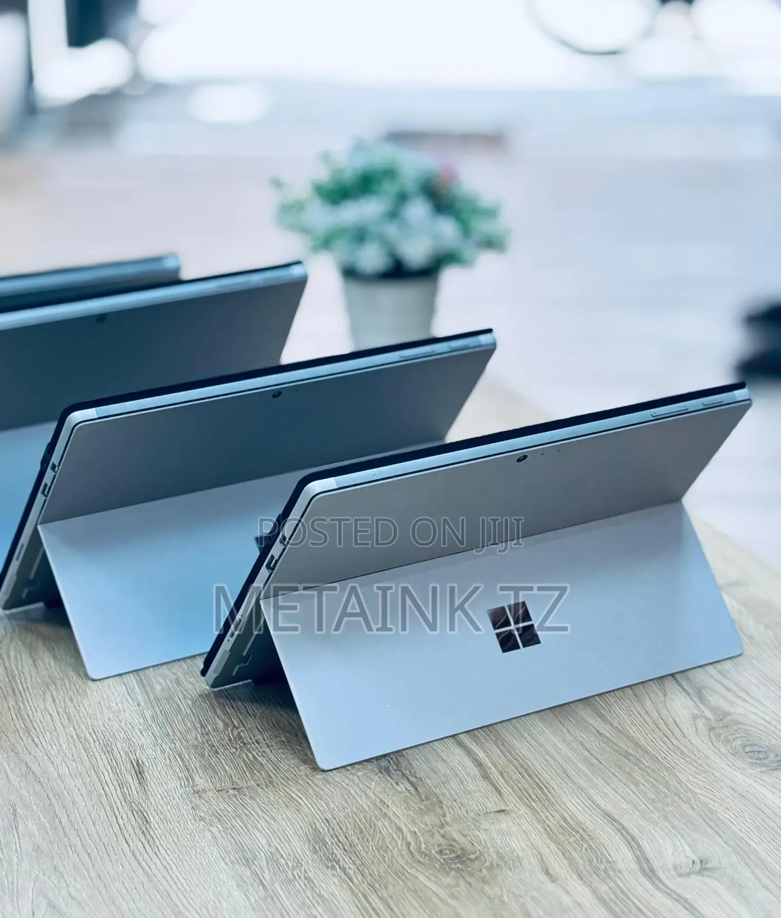 New Laptop Microsoft Surface Pro 5 8GB Intel Core I5 SSD 256GB