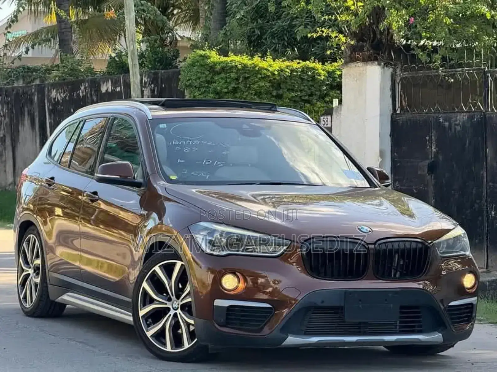 BMW X1 xDrive28i AWD 2016 Brown