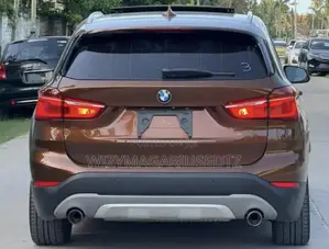 BMW X1 xDrive28i AWD 2016 Brown