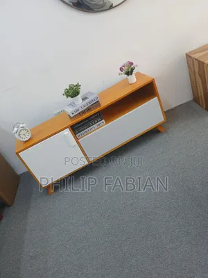 Simple Tv Showcase