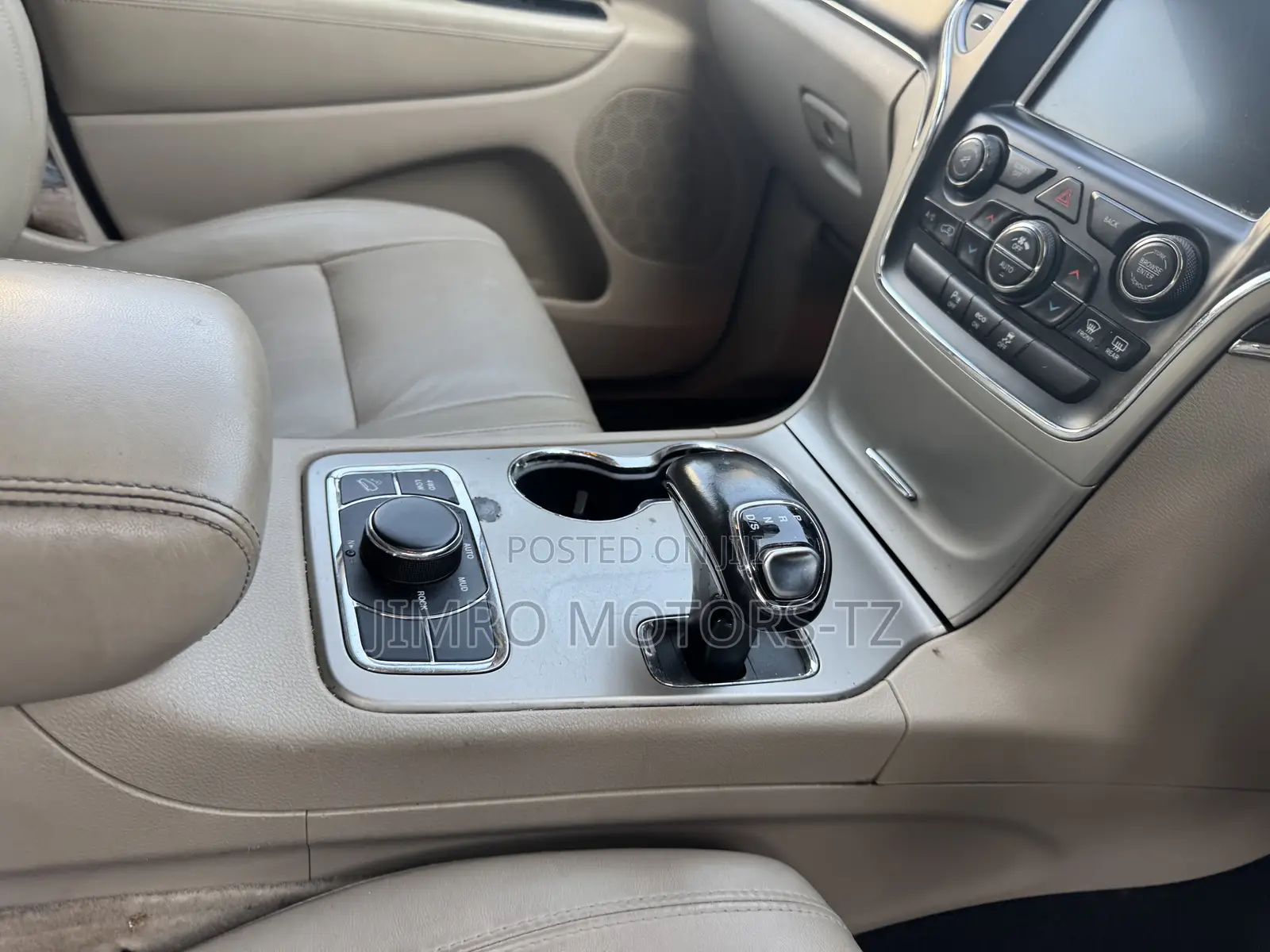 Jeep Grand Cherokee 2013 Red