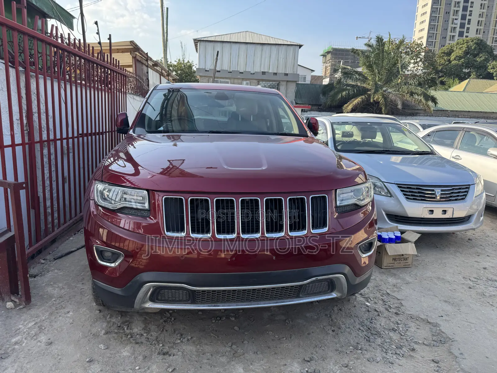 Jeep Grand Cherokee 2013 Red