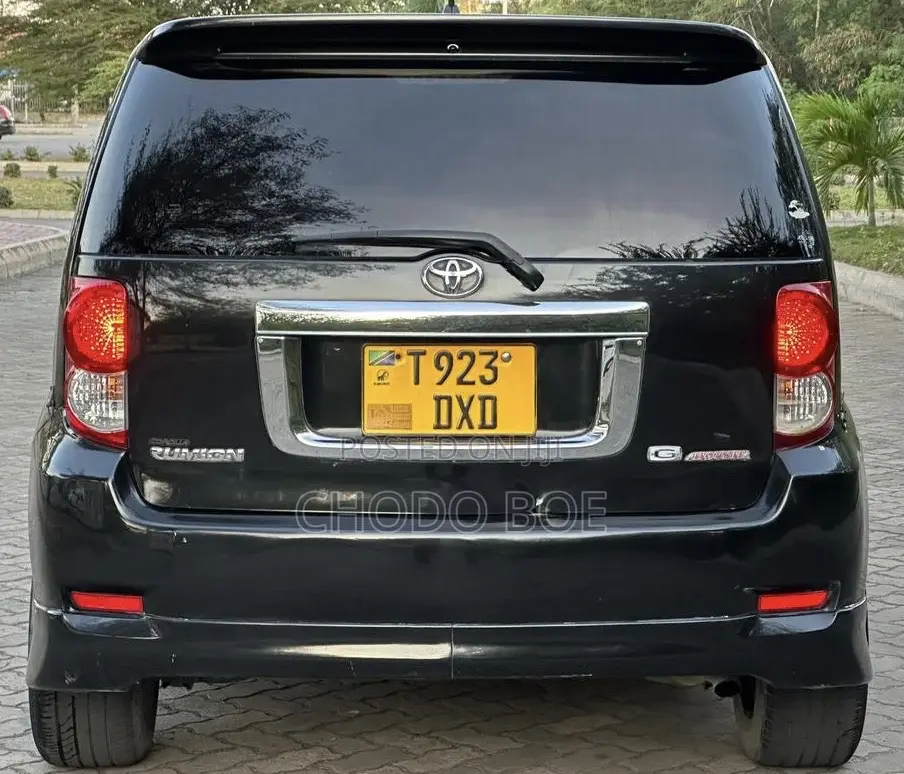 Toyota Corolla Rumion 2008 Black