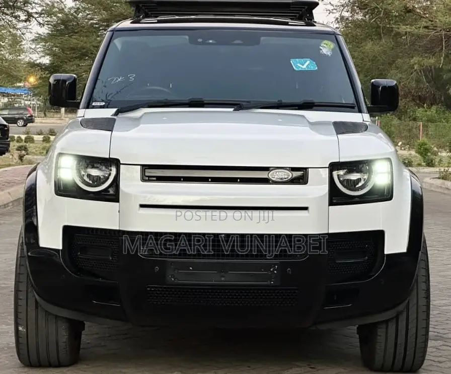 Land Rover Defender 2022 Off white