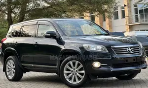 Toyota Vanguard 2011 Black
