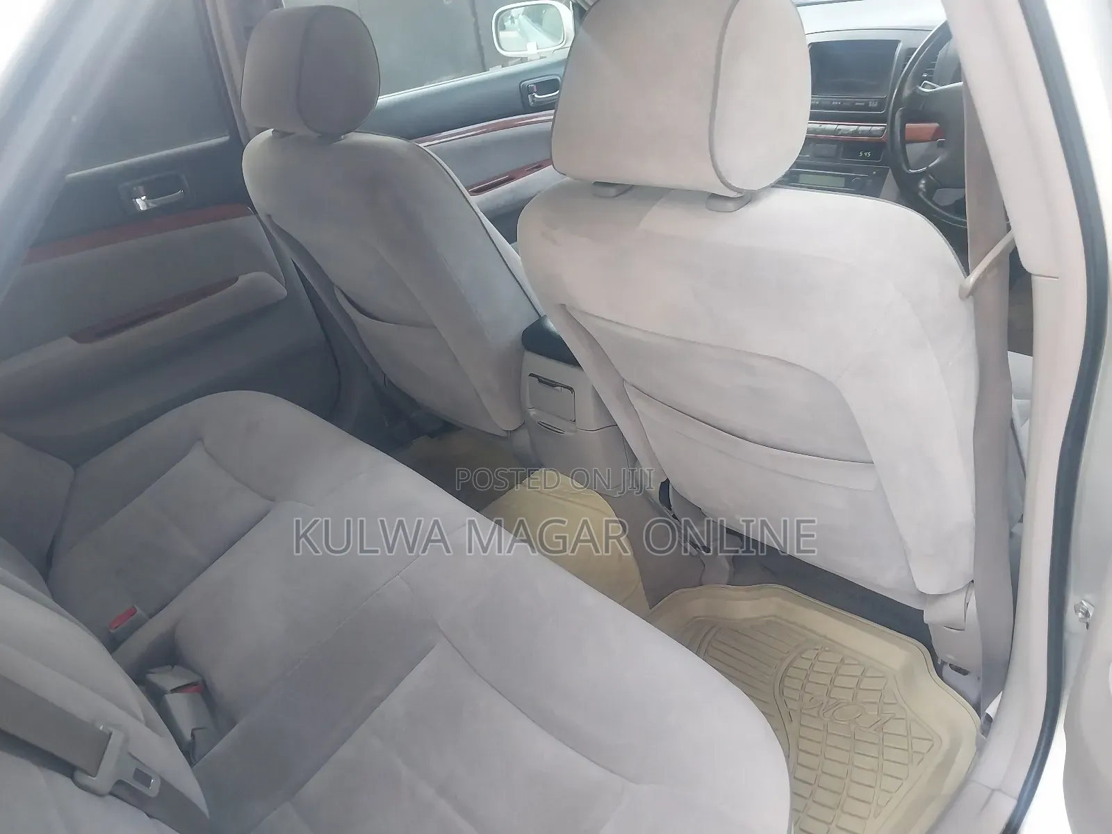 Toyota Mark II 2004 Silver