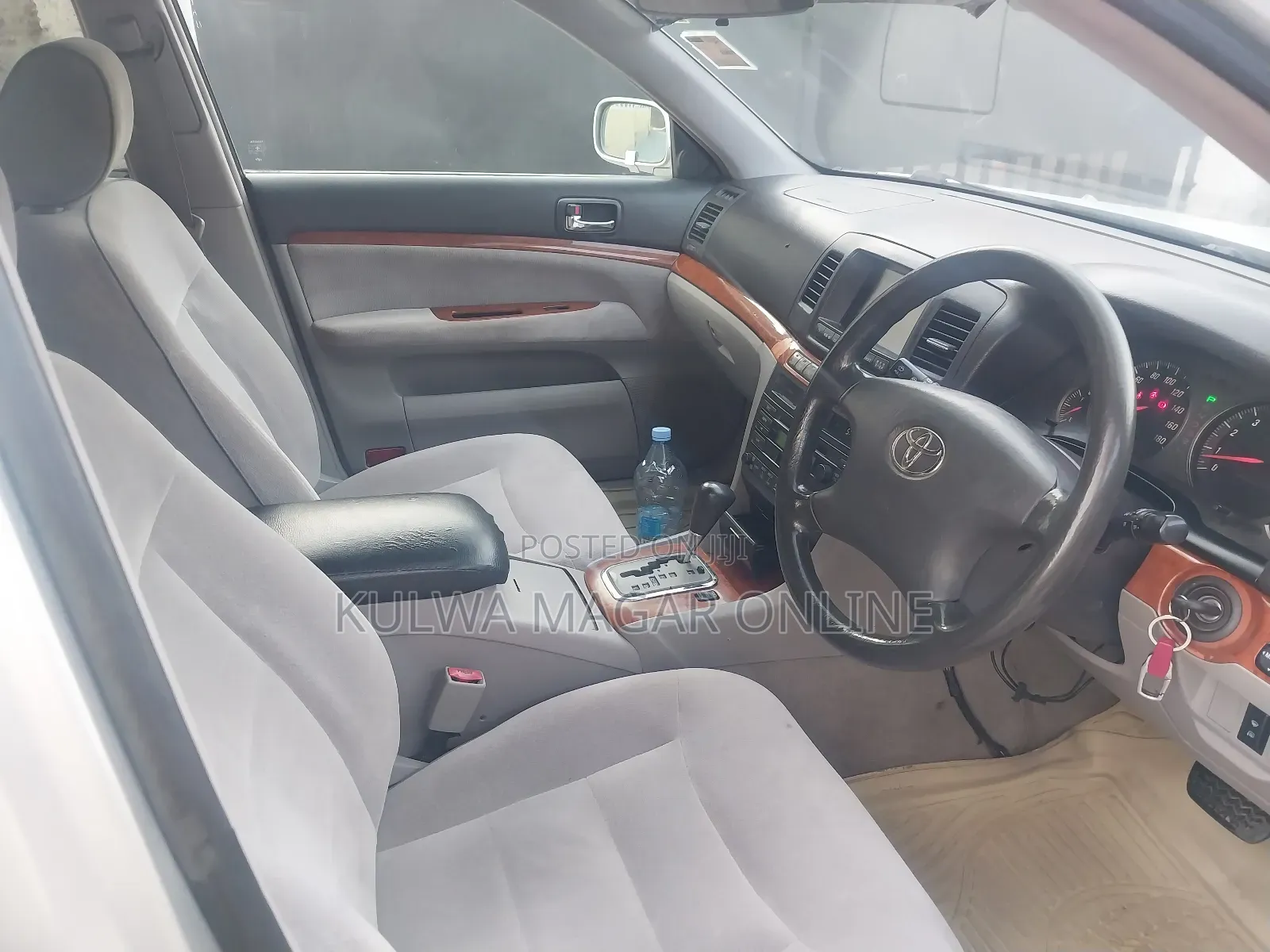 Toyota Mark II 2004 Silver