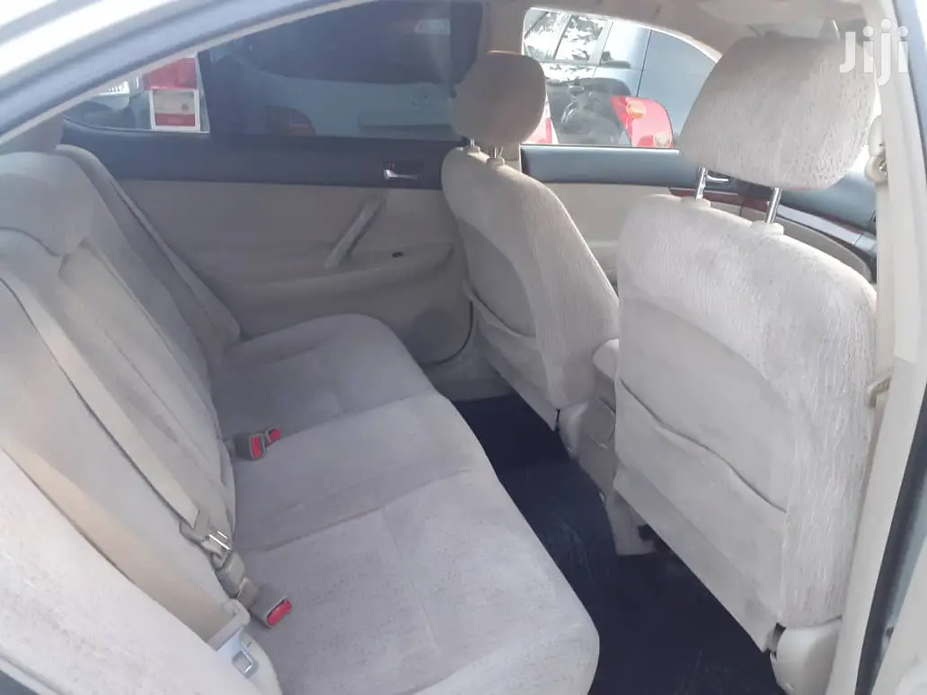 Toyota Premio 2002 Silver