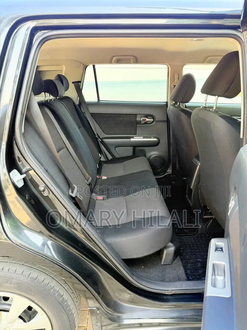 Toyota Corolla Rumion 2010 Black