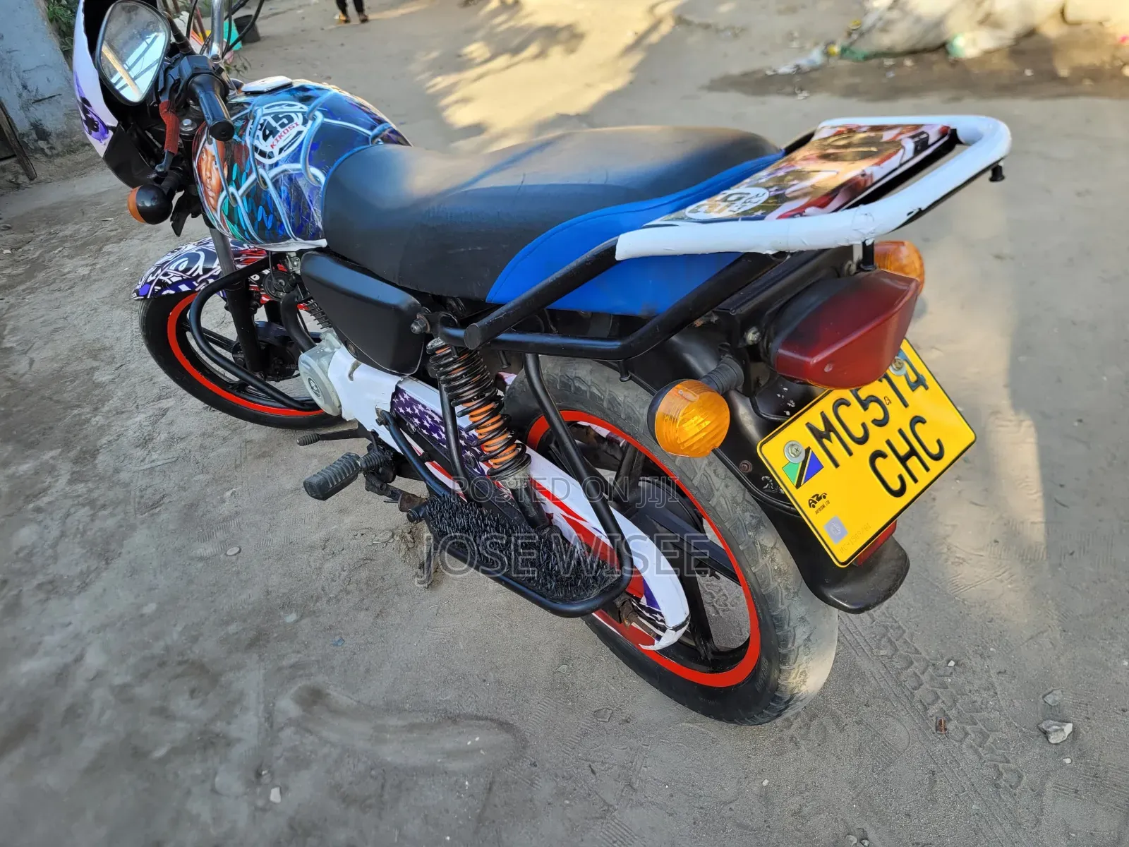 Bajaj Boxer 150 UG 2024 Black