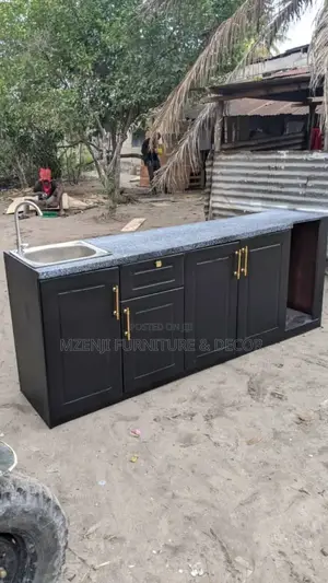 Kitchen Cabinets Zenye Sehemu Ya Kunawia