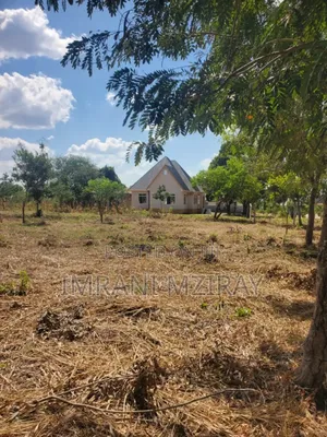 Bweeni_bahari Beach Plot 200mil TSH