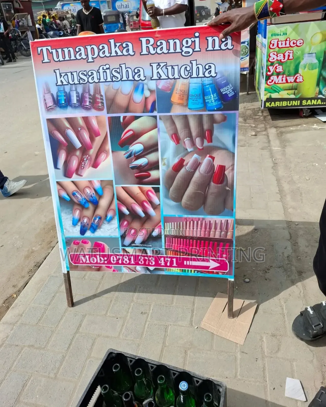 A Banner Printing Mabango Ya Ofisni