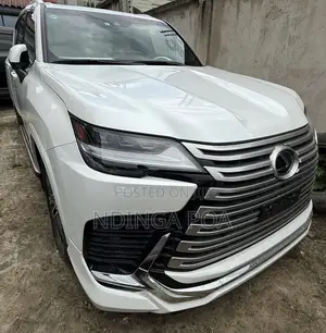 Lexus LX 2022 White