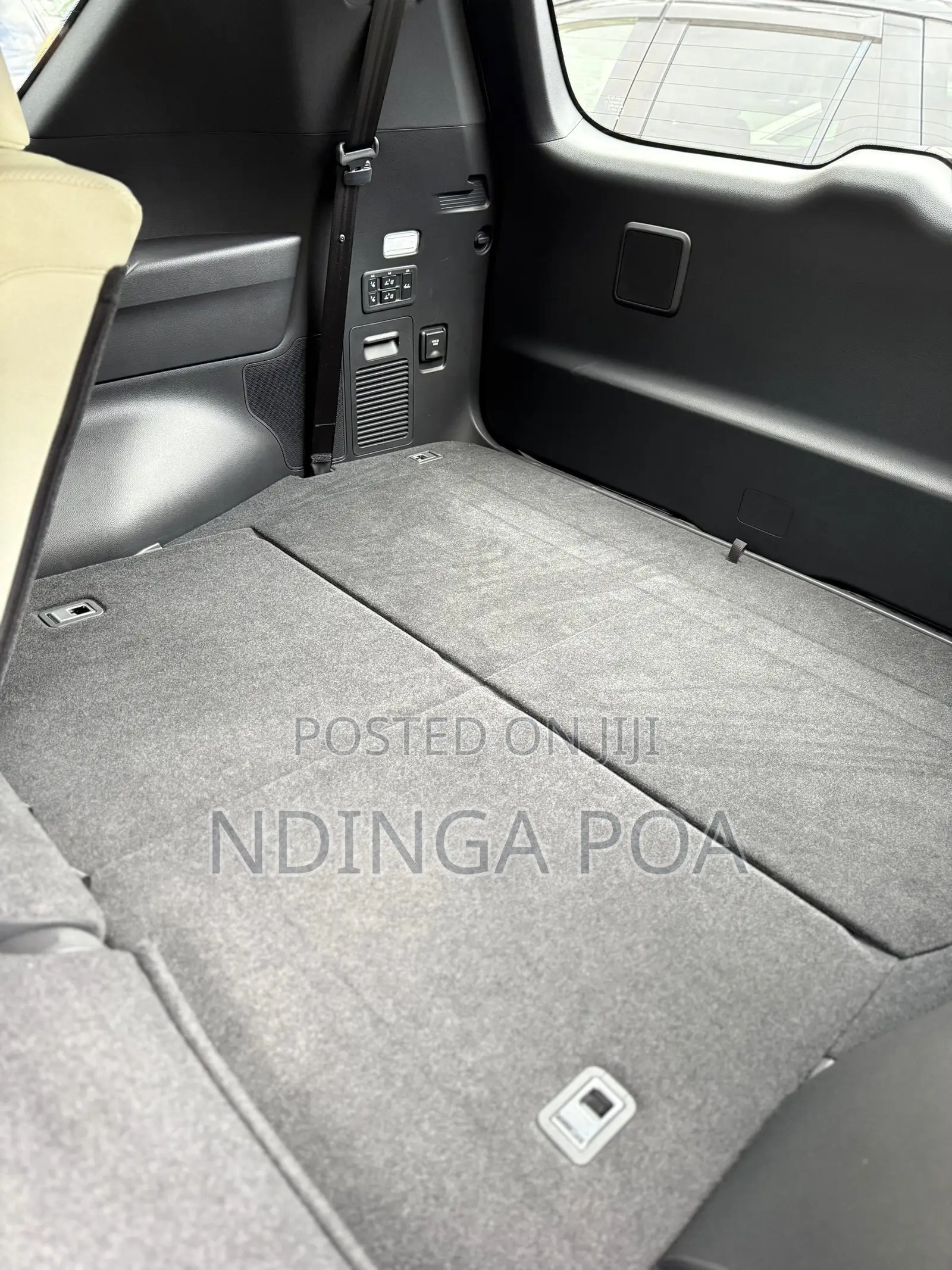 Lexus LX 2022 White