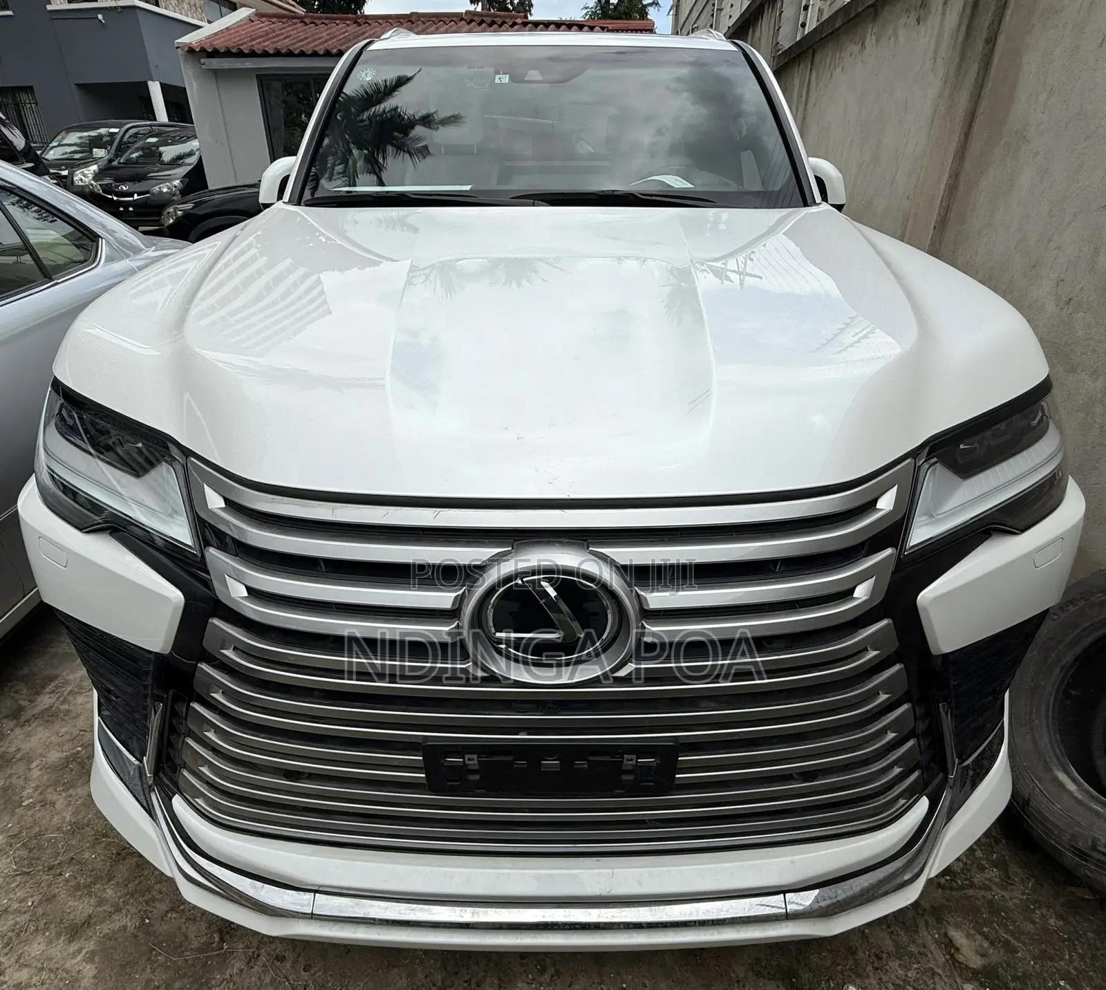 Lexus LX 2022 White