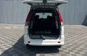 Toyota Noah 2001 White