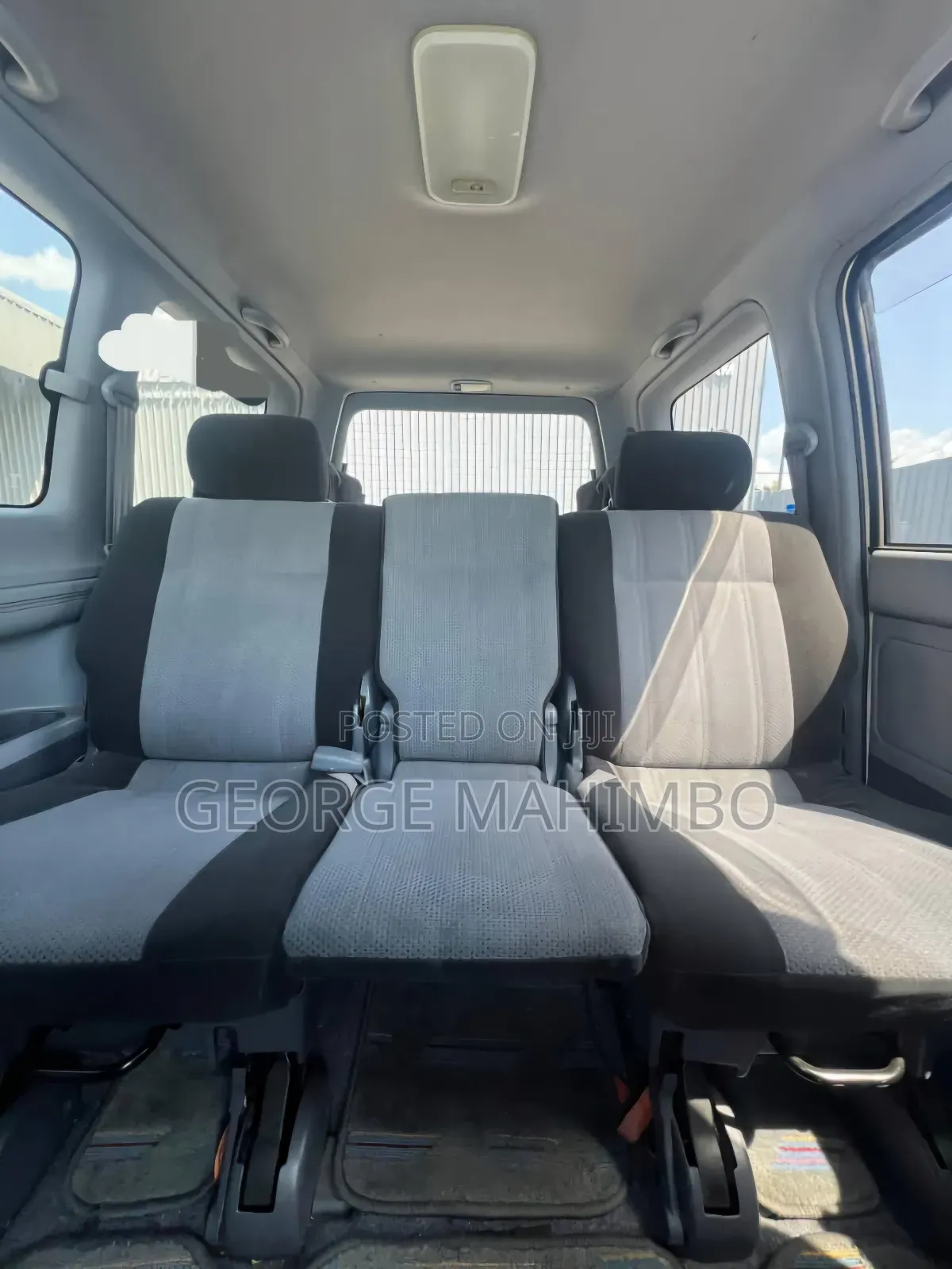 Toyota Noah 2001 White