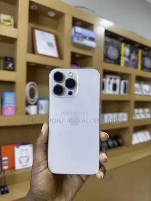 Photo - Apple iPhone 13 Pro 128 GB Gold