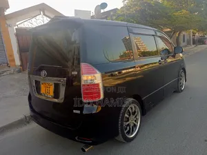 Toyota Noah 2008 Black
