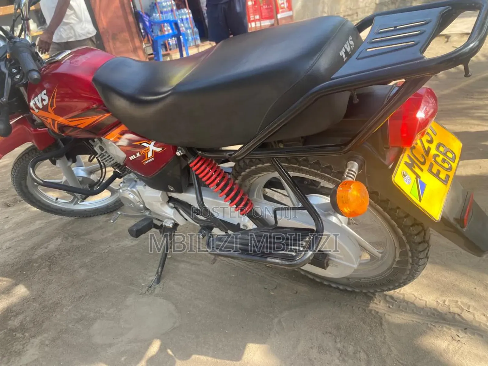 TVS HLX Plus ES 2025 Red