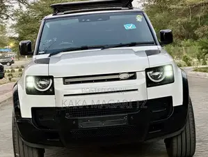 Land Rover Defender 2022 White
