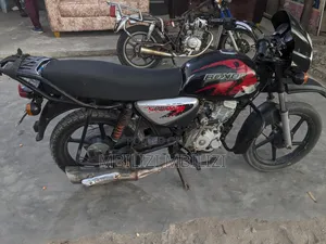 Bajaj Boxer X125 2024 Black