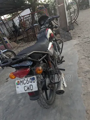 Bajaj Boxer X125 2024 Black