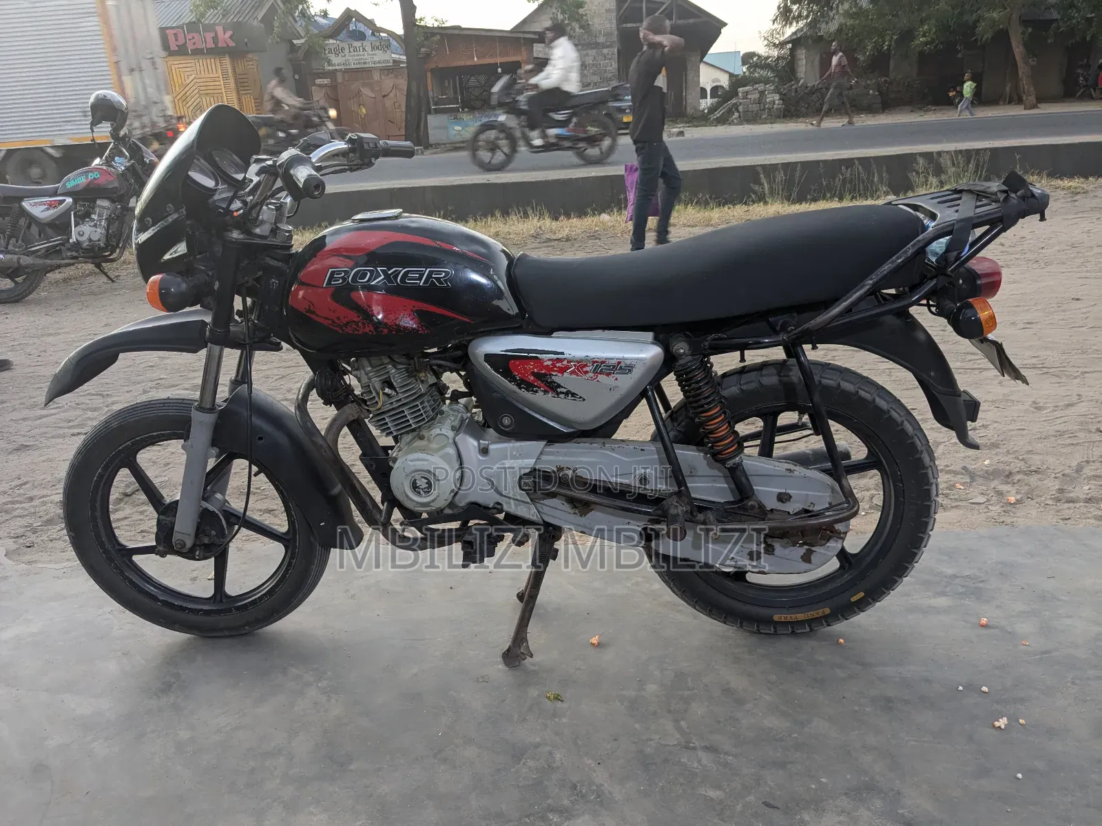 Bajaj Boxer X125 2024 Black
