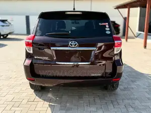 Toyota Vanguard 2010 Burgundy