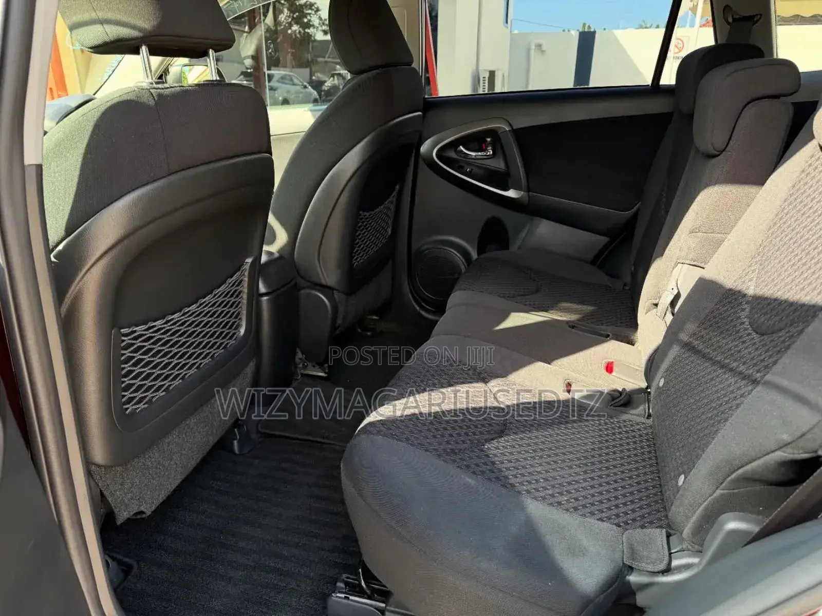 Toyota Vanguard 2010 Burgundy