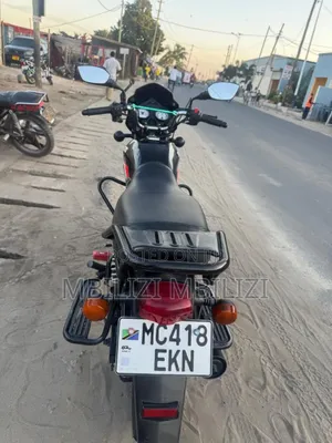 TVS HLX 125 2025 Black