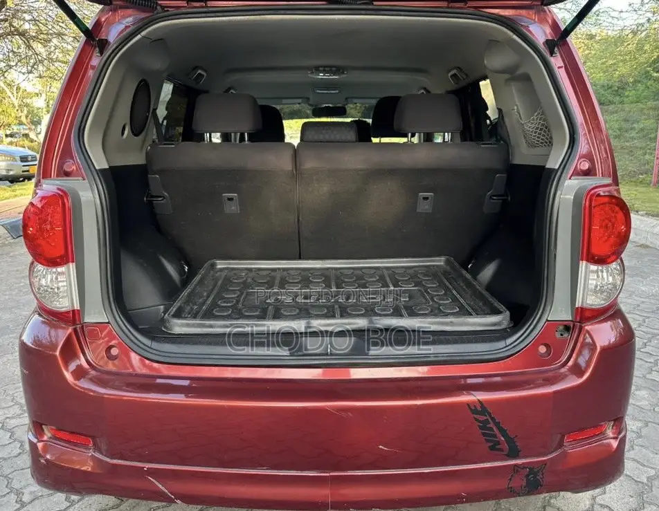 Toyota Corolla Rumion 2008 Red