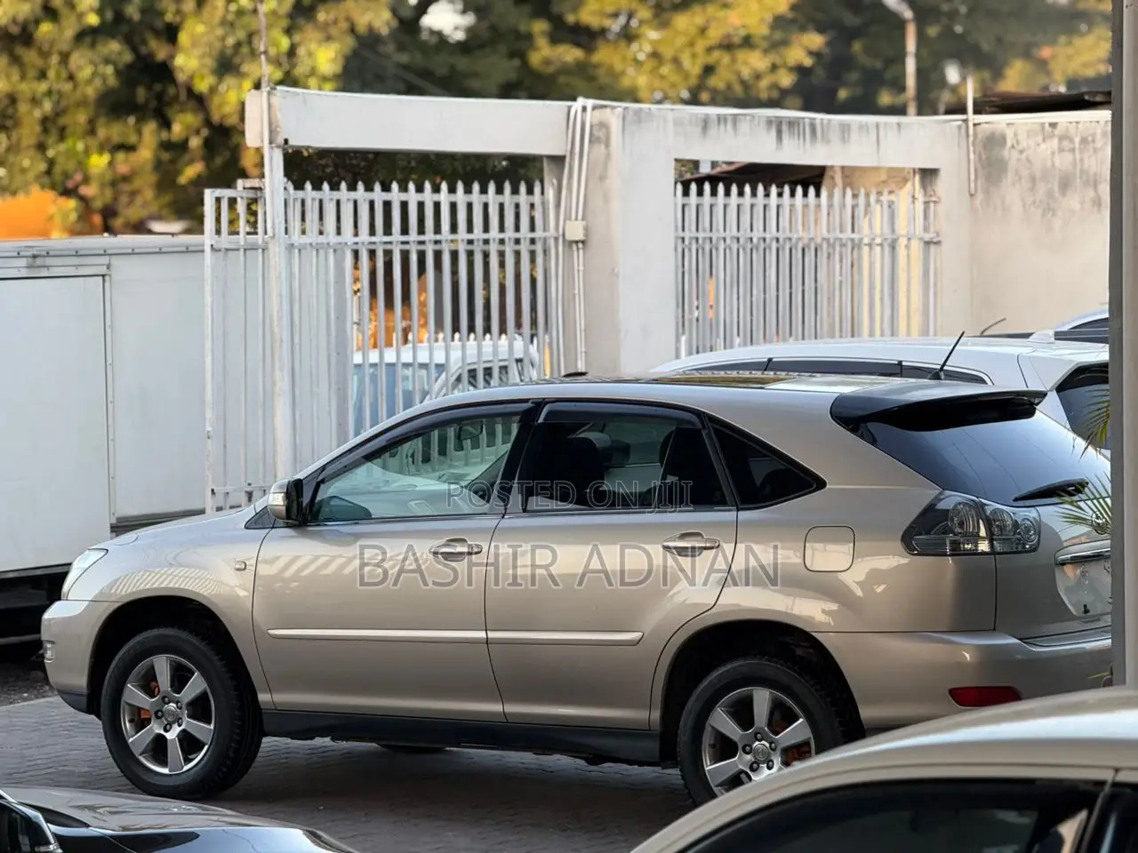 Toyota Harrier 2.4 2004 Gold
