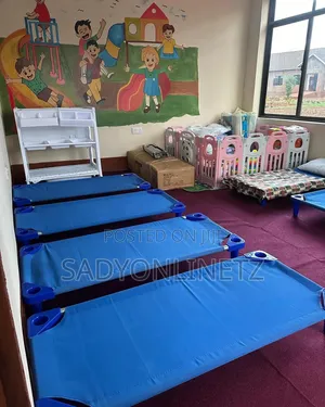 Kids Bed/Stackable Daycare for Kids
