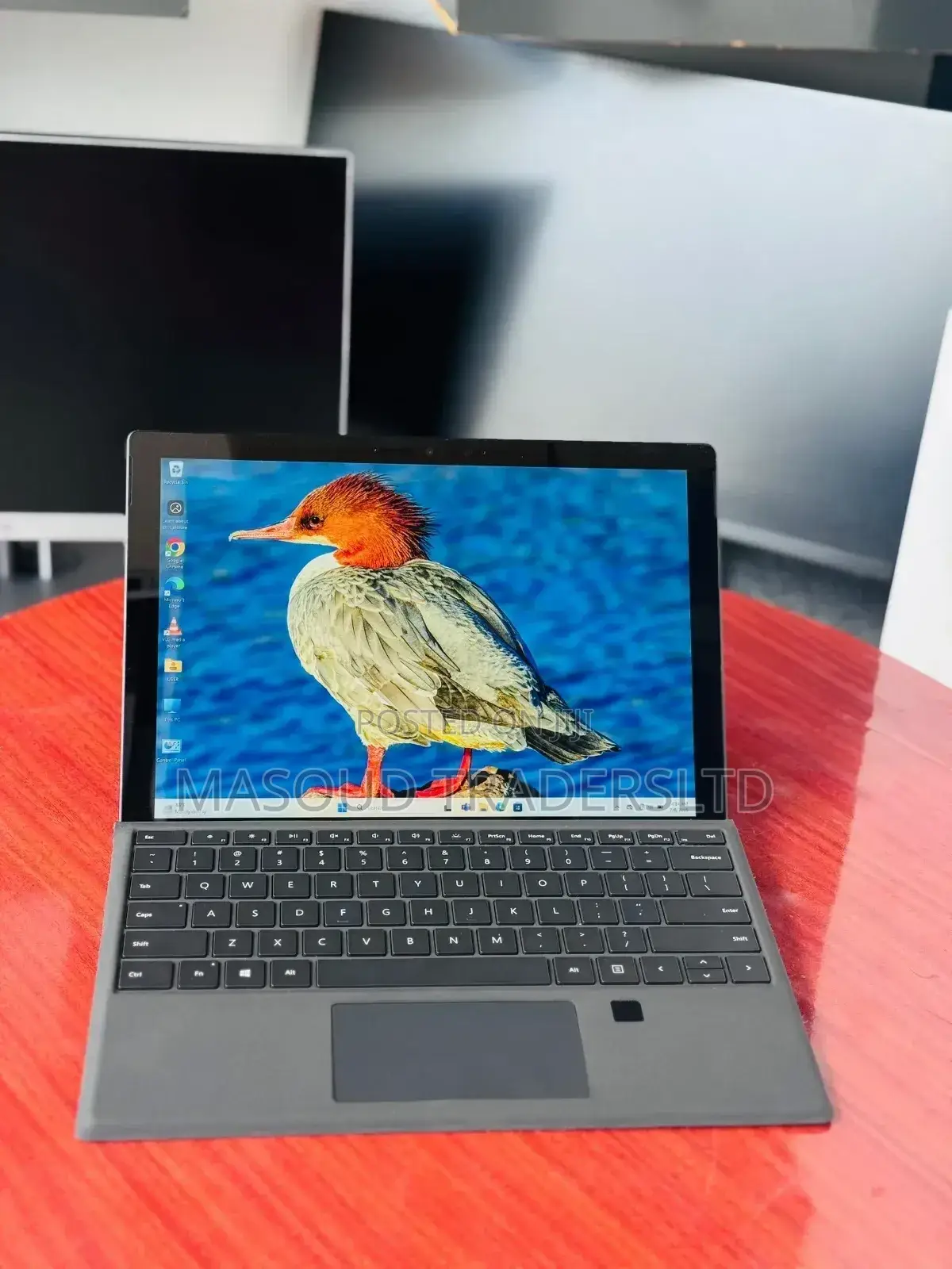 New Laptop Microsoft Surface Pro 7 16GB Intel Core I7 SSD 256GB