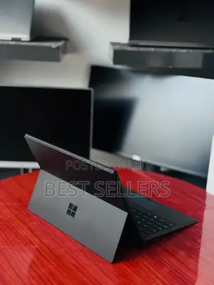 New Laptop Microsoft Surface Pro 7 16GB Intel Core I7 SSD 256GB